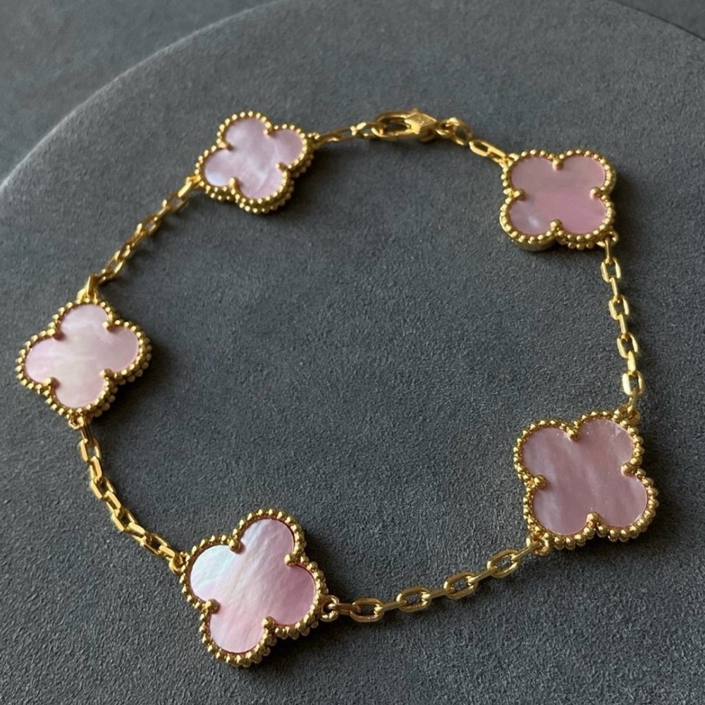 Elegant Pink and Gold Clover Bracelet